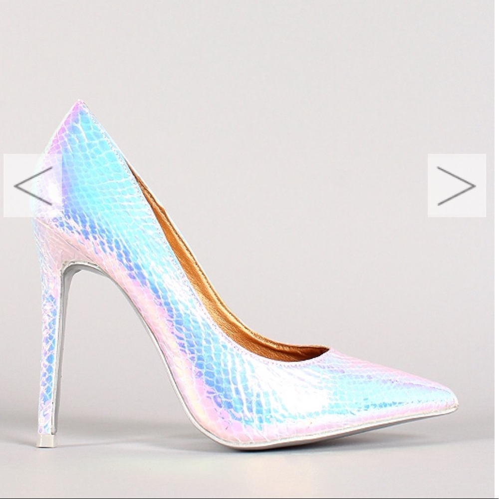 **ISO** Shoe republic/ Missguided iridescent pump~