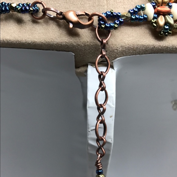 Beaded Necklace Set - Picture 3 of 4