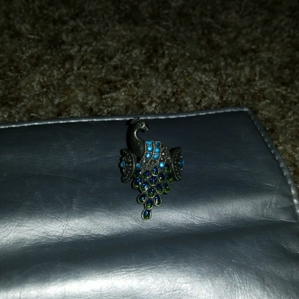 Peacock ring