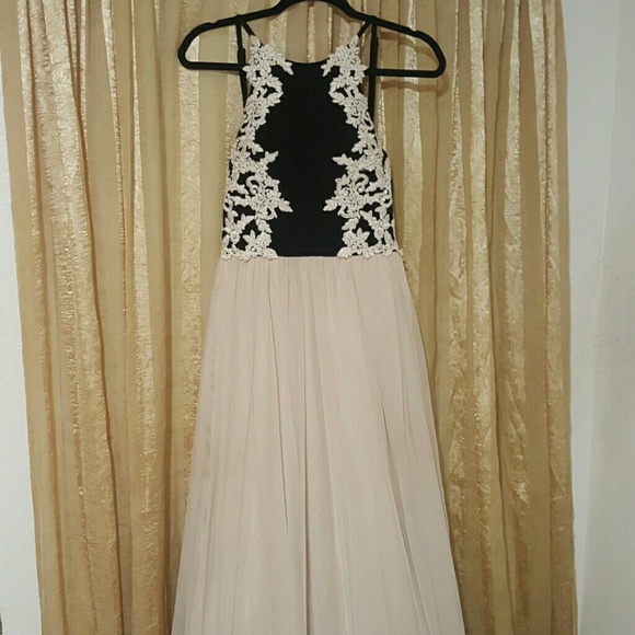 Pearl tulle backless gold/black prom dress - Picture 2 of 6