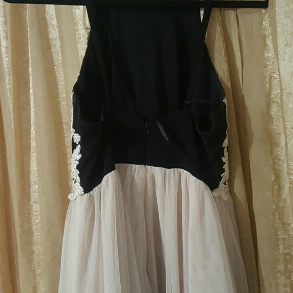 Pearl tulle backless gold/black prom dress - Picture 3 of 6