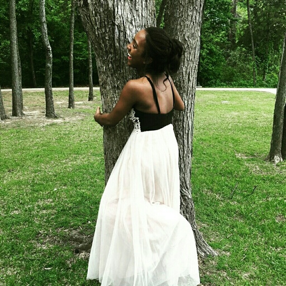 Pearl tulle backless gold/black prom dress - Picture 5 of 6