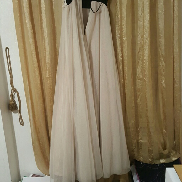 Pearl tulle backless gold/black prom dress - Picture 6 of 6