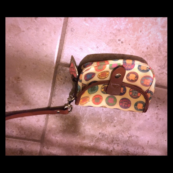 Dooney and Burke small barrel bag with wristlet - Picture 1 of 4