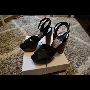 Dolce Vita Callista Platform Sandals - NEW