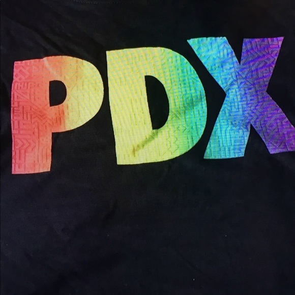 Black Nike Be True Be Oregon (18) T-Shirt