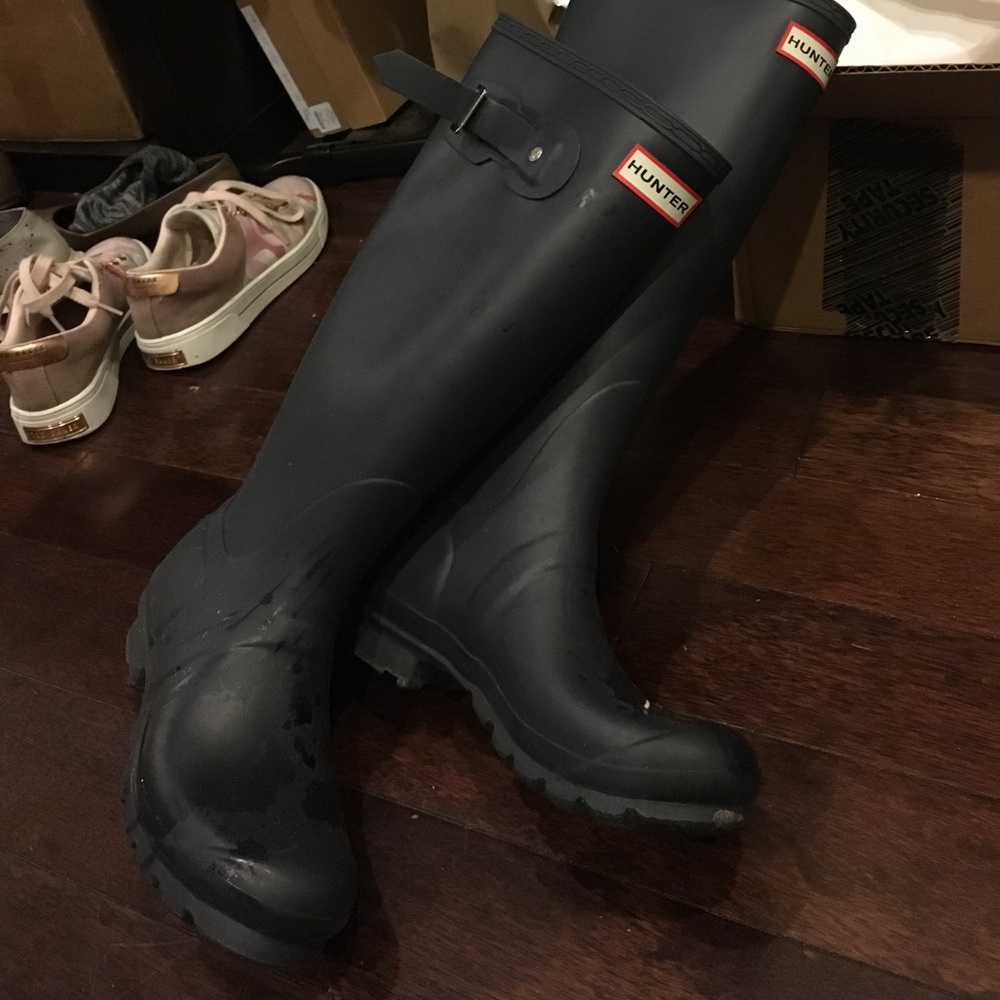 Hunters rain boot size 7