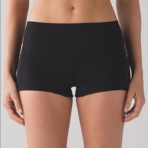 Lululemon spandex shorts