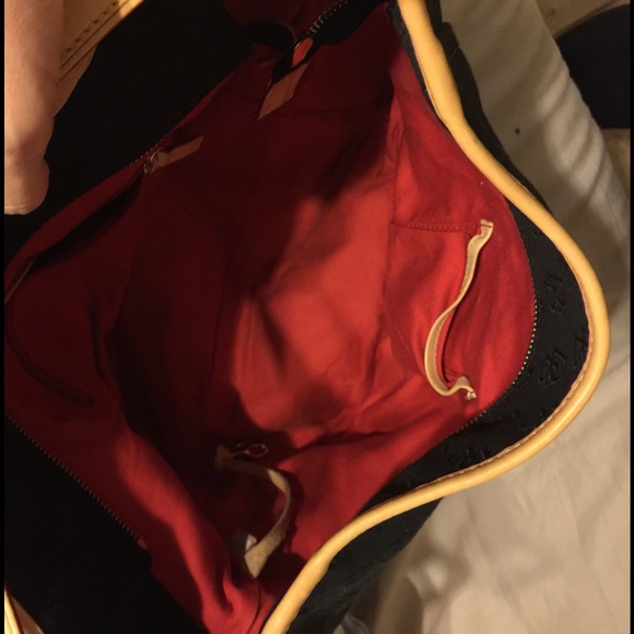 Large Doomey and Burke black purse - Picture 3 of 3