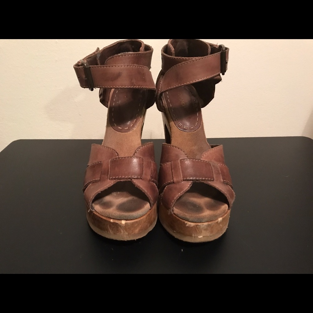 Topshop Wood and Leather Platform UK 4 US 5