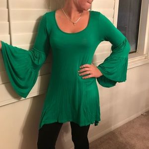 Green w/ Envy bell sleeve blouse