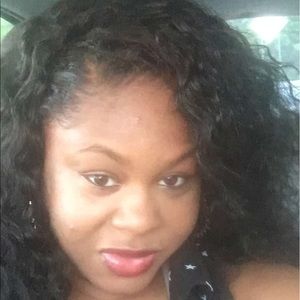 Meet your Posher, Samishea