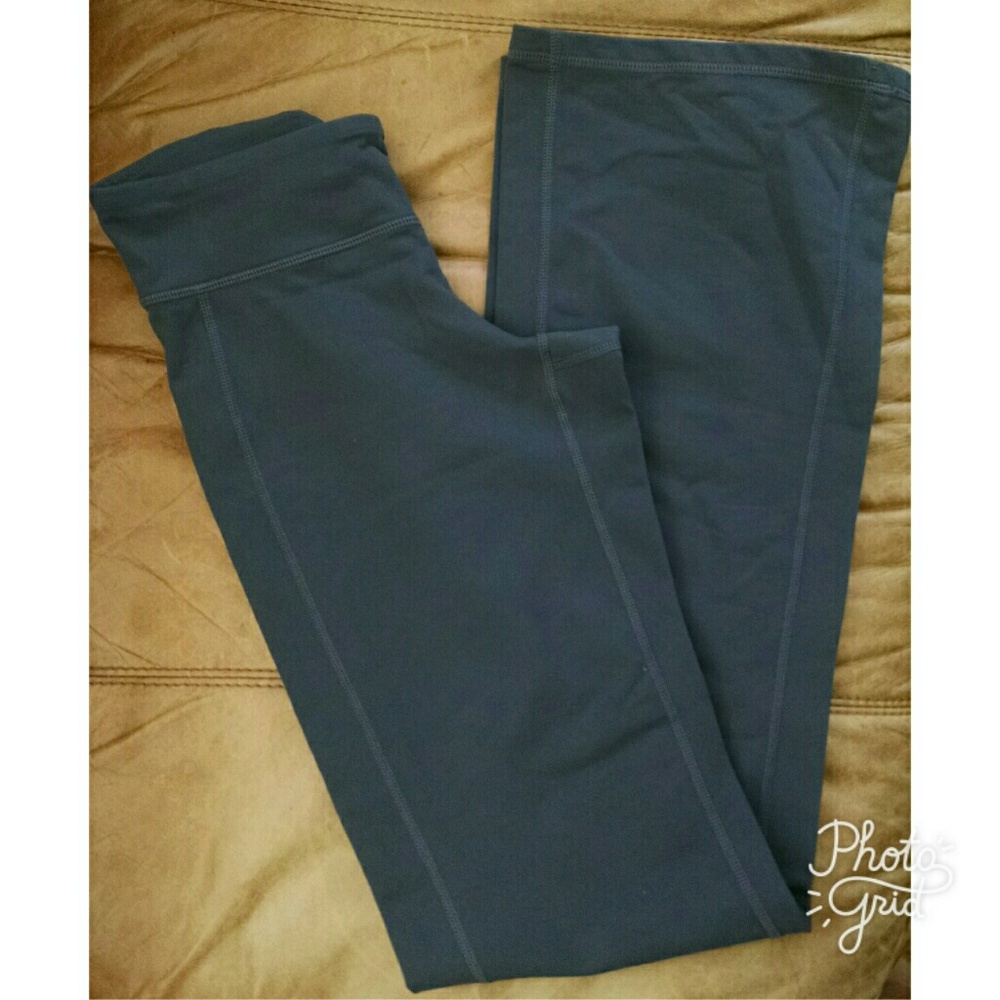 Athleta yoga pants