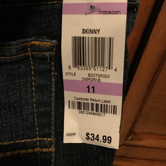 American Rag Jeans - Picture 3 of 3