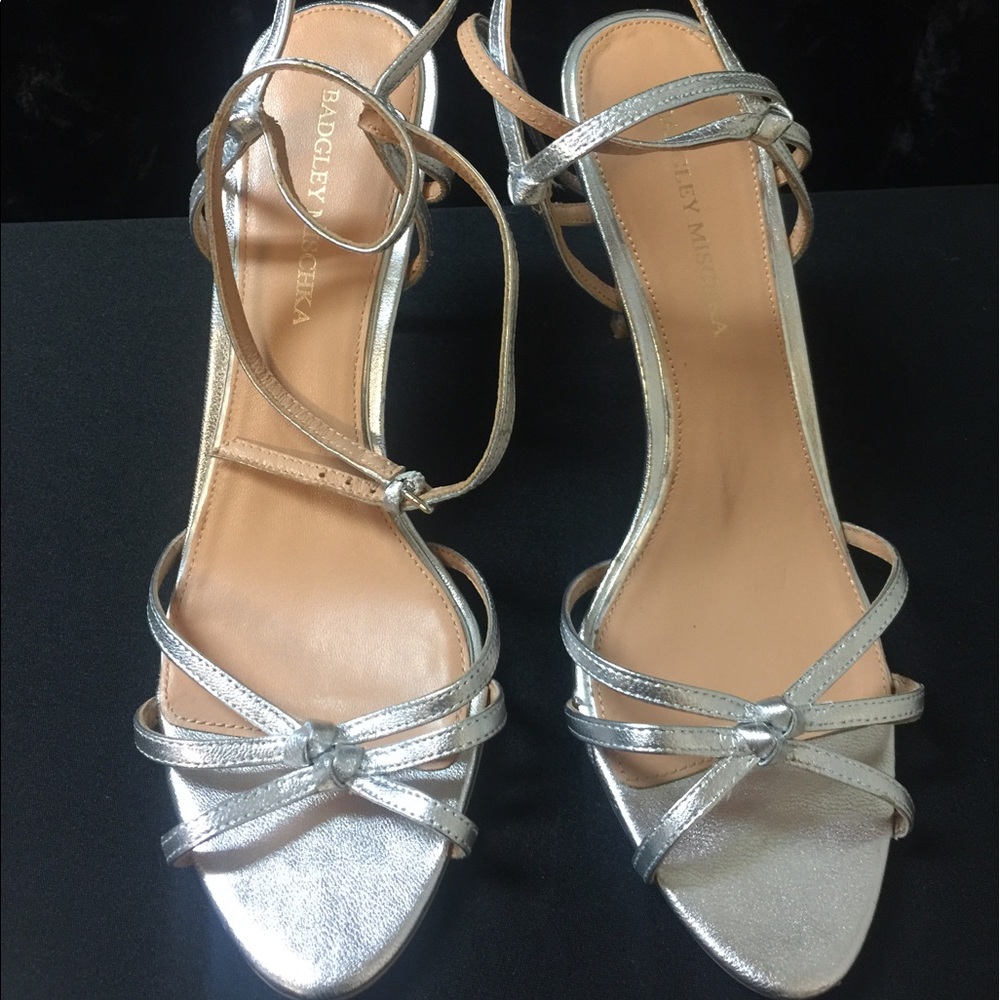 Badgley Mischka silver strappy sandals size 9.5