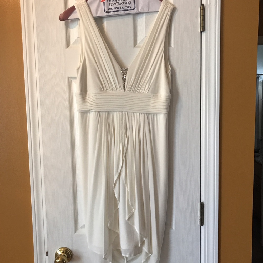 BCBG white dress size Medium