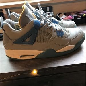 Air Jordan mist 4 size 11.