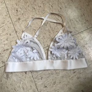 white flower appliqué bralette