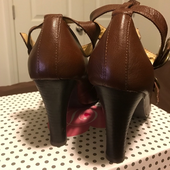 Mary Jane shoes - Picture 3 of 3