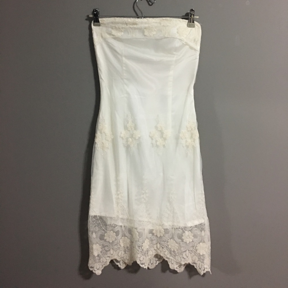 White Formal Strapless Crochet Dress (S, M, L)