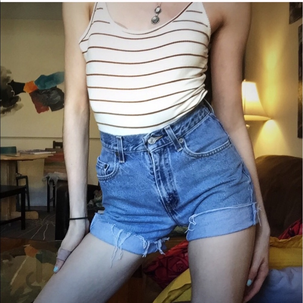 Vintage high waist Levi's shorts
