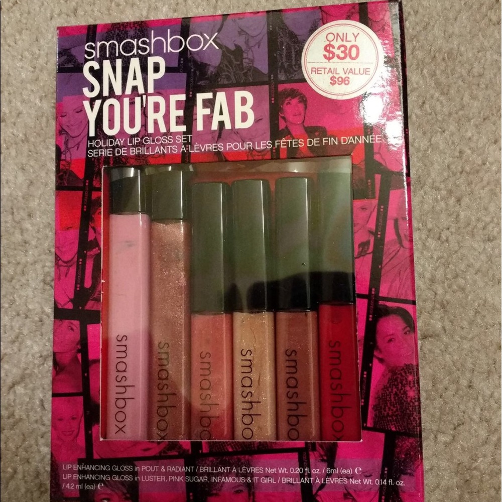 New and unused Smashbox lipgloss !! $22 only !!