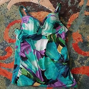 44C used Lane Bryant Plunge Swim top