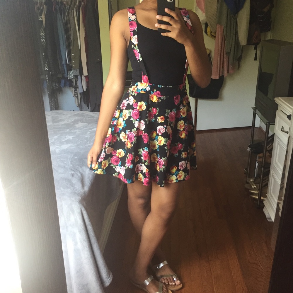 FLORAL MULTI COLORED SKATER SKIRT WITH SUSPENDERS