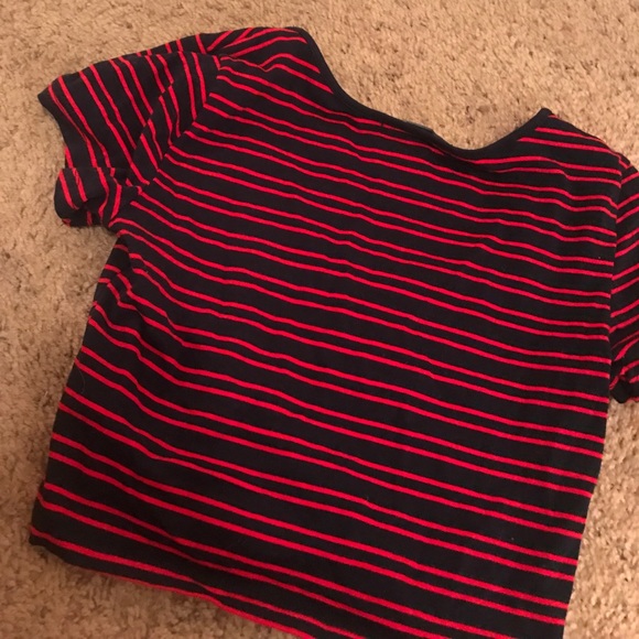 Striped Crop Top - Picture 3 of 3