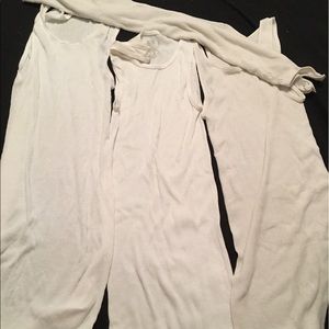 4 set of men's white wife beaters