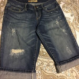 BKE Buckle denim shorts