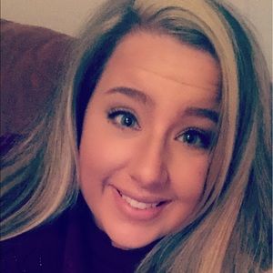 Meet your Posher, Kelsey