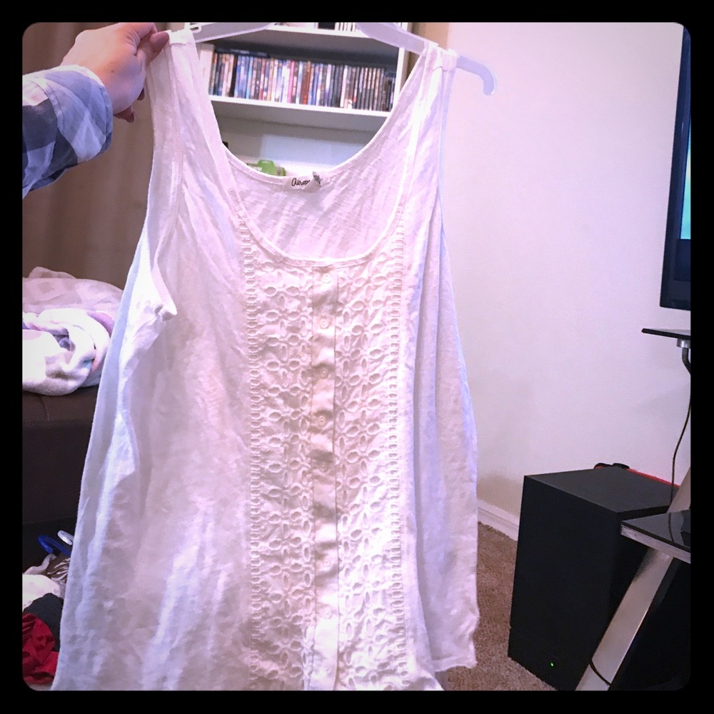 LG White Aero Tank top w/crochet detail & buttons