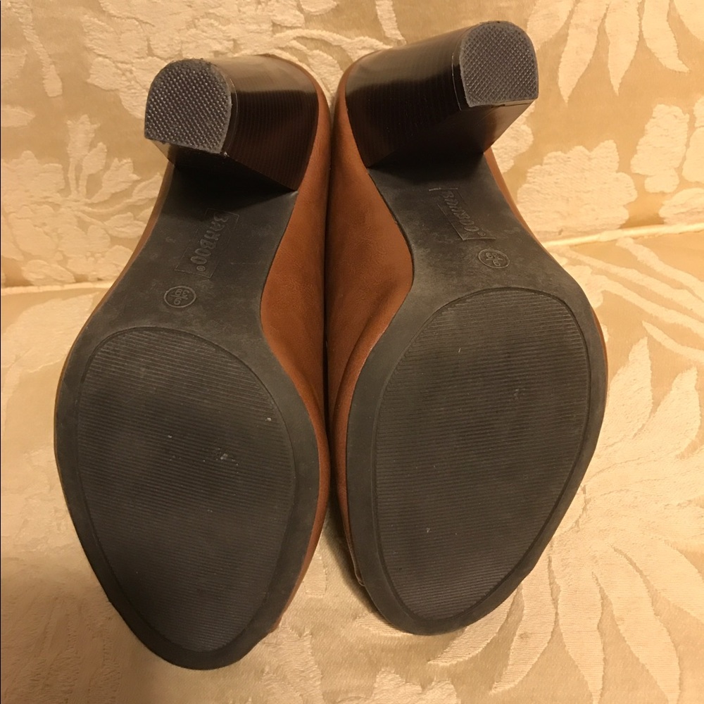 Bamboo tan leather heels - Picture 4 of 4