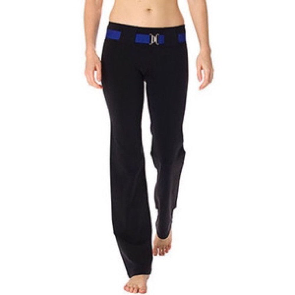 NWOT lululemon 'belt it out' yoga pant