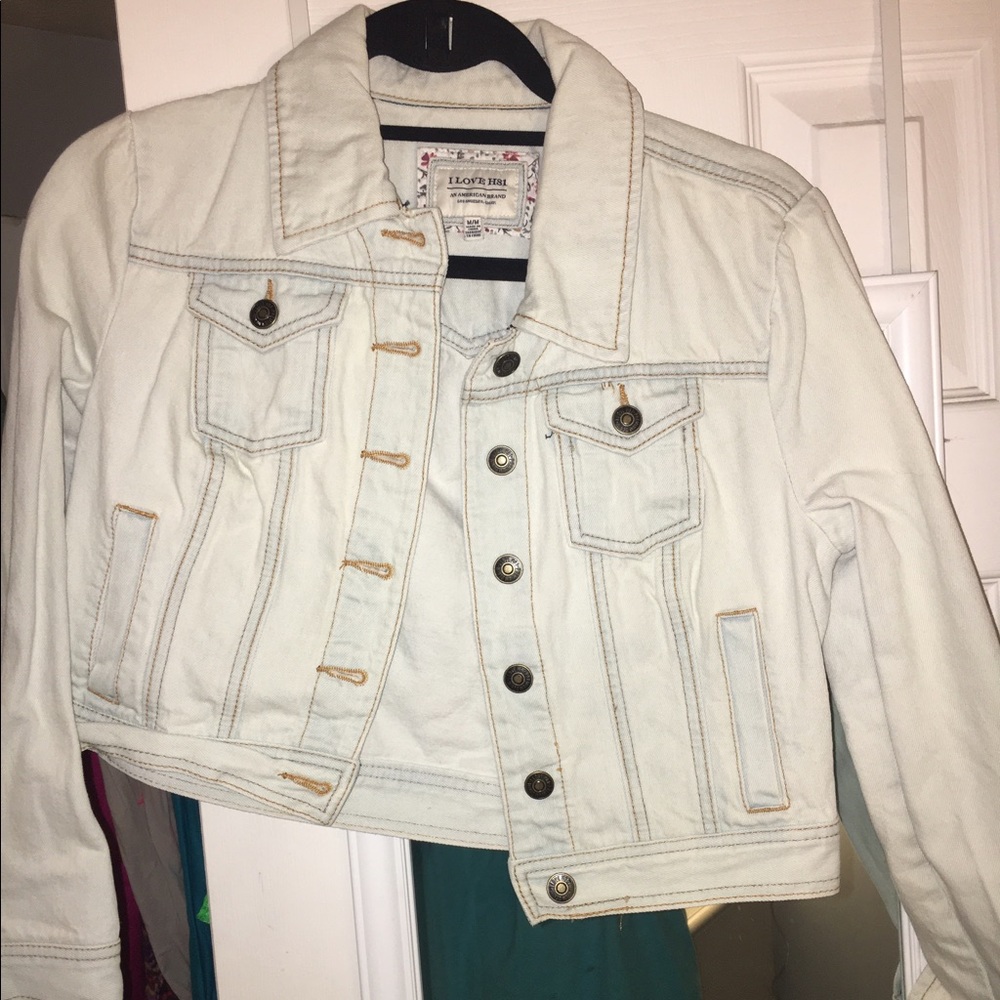 Light washed jean jacket