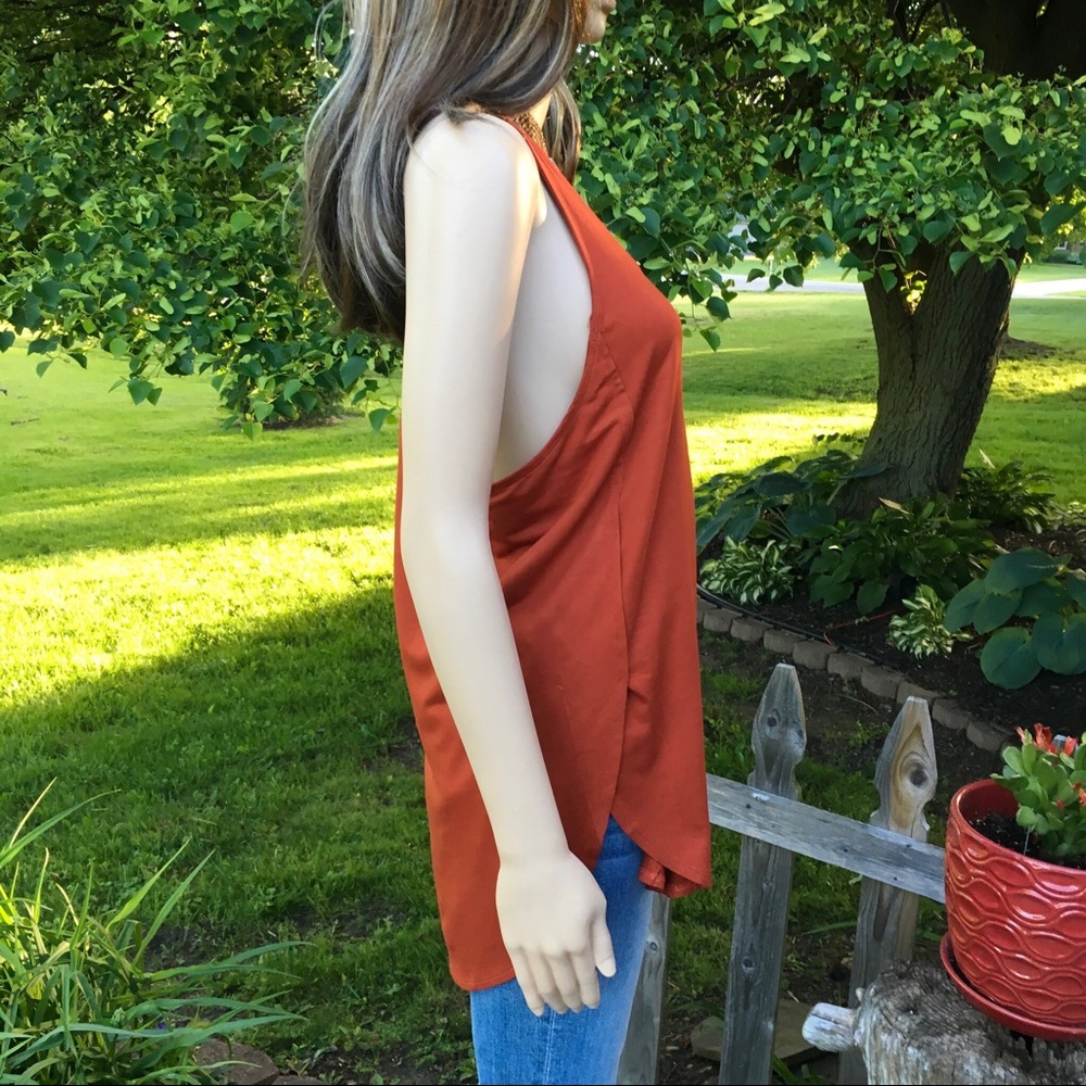 Deep Rust Tank - Picture 4 of 8