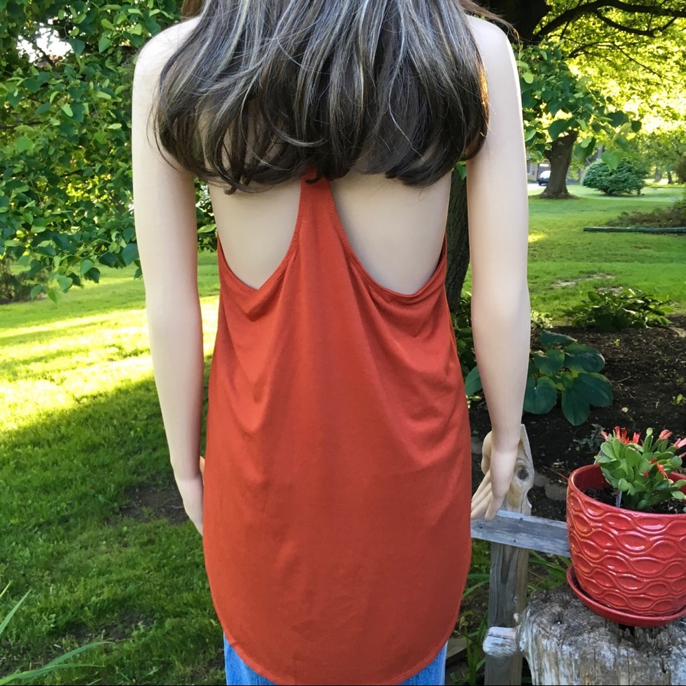 Deep Rust Tank - Picture 5 of 8