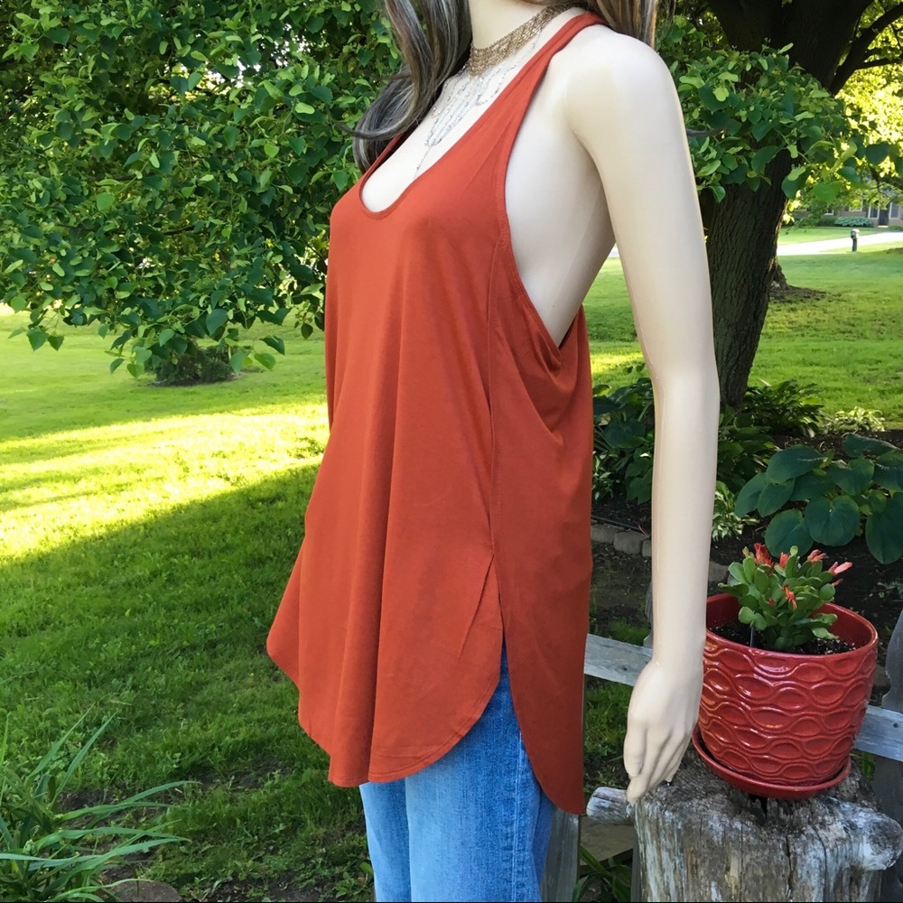 Deep Rust Tank - Picture 7 of 8