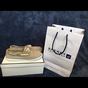 Tan size 8 Sperrys