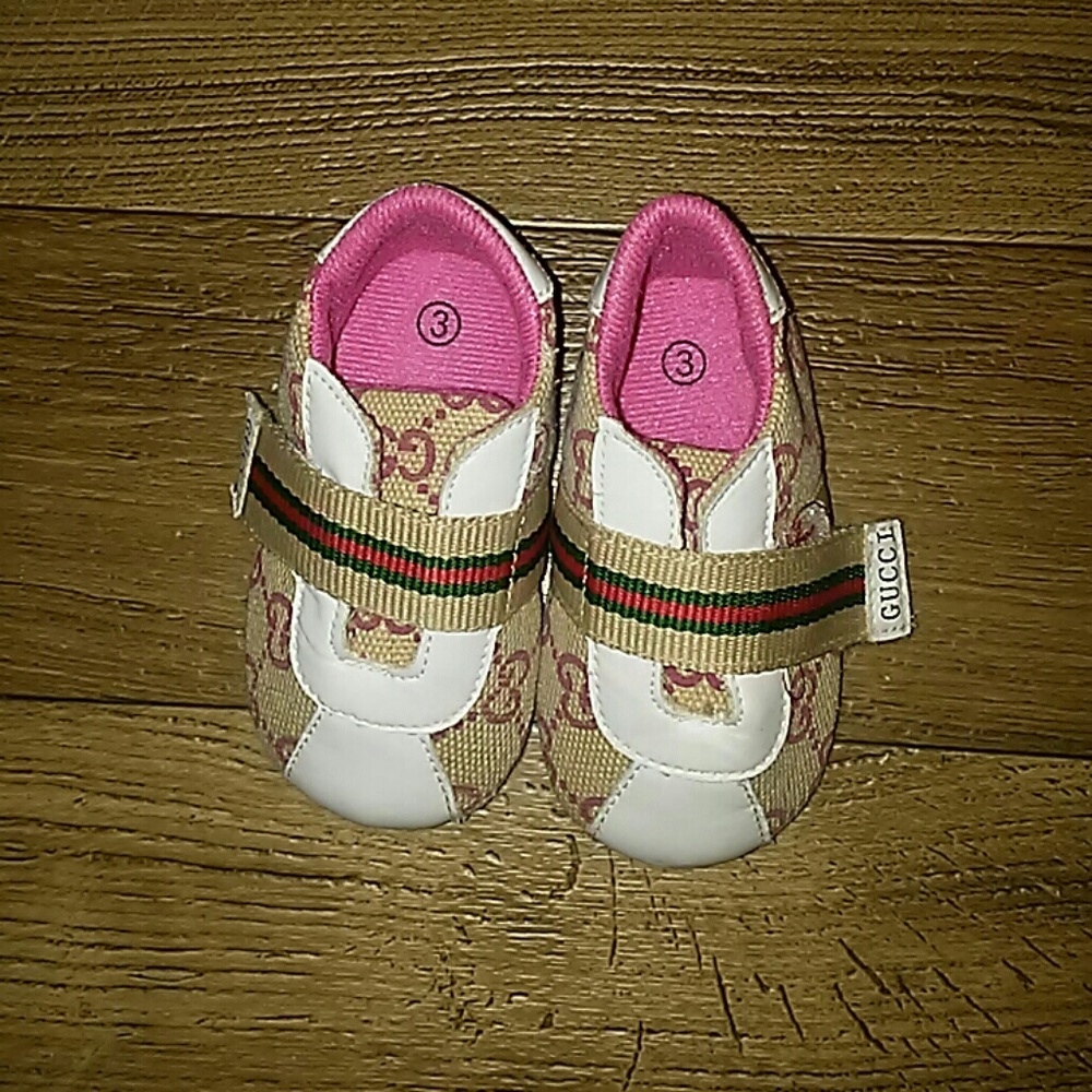 Baby shoes