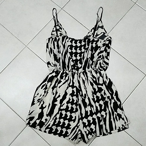 Angl romper - Picture 2 of 6