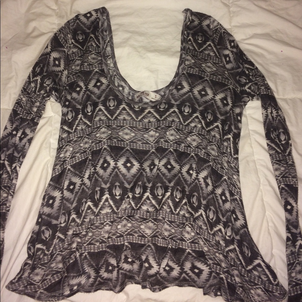 Hollister Scoop Neck Long-sleeve with Tribal Print