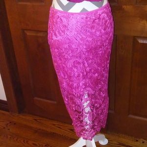 LAST CHANCE! bisou bisou hot pink lace skirt