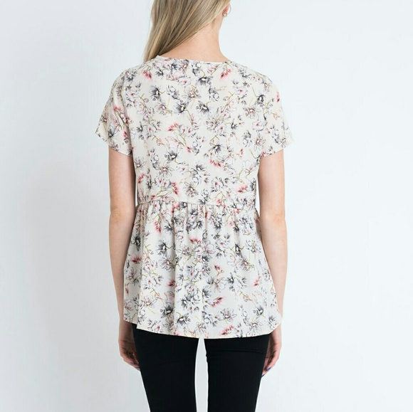 Chloe Printed Flower Short Sleeve S - Picture 3 of 6
