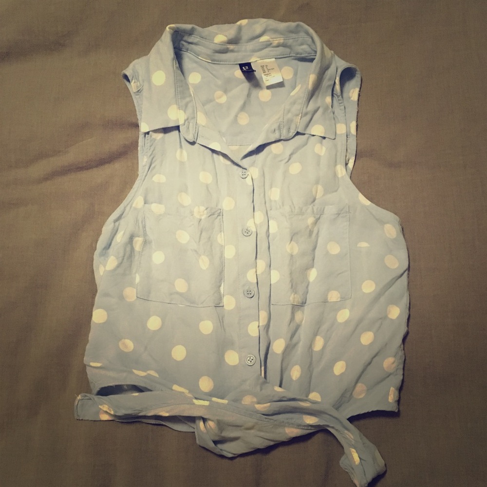 H&M blue and white polka dot tie front top. Sz 2.