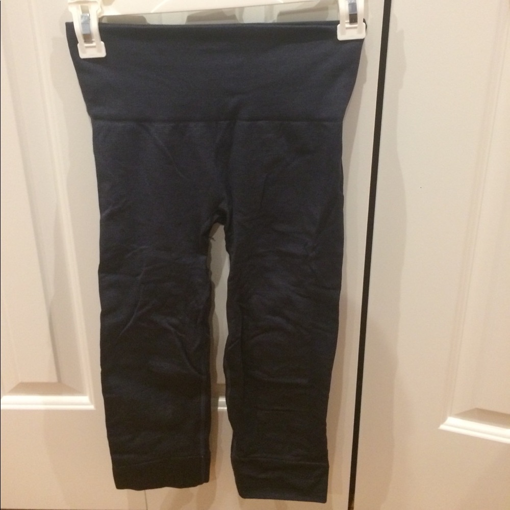 Lululemon crops