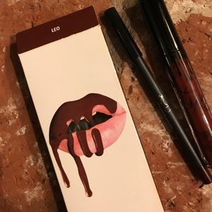 Kylie Jenner LEO Lip Kit