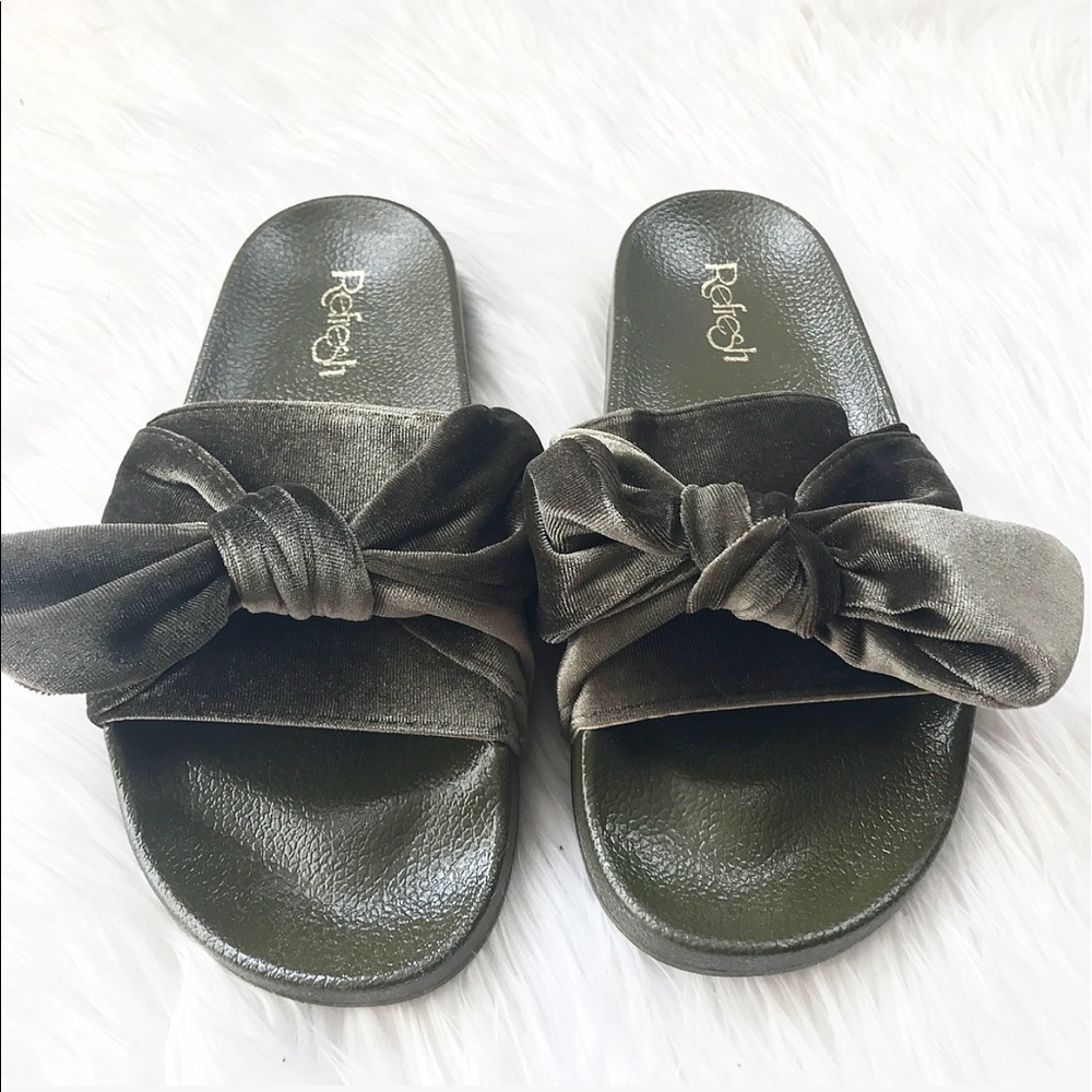 Khaki / Olive Bow Slides - Picture 2 of 7