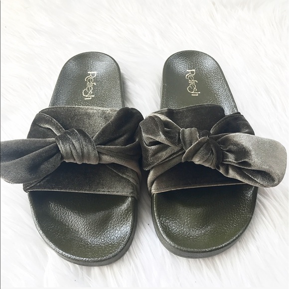 Khaki / Olive Bow Slides - Picture 2 of 7